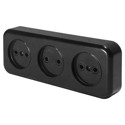 Розетка тройная 2P Stekker Брест черный 39700